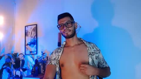 Snapshot of colby_smit chatting on May 7, 7:14 am Colby online show from May 7, 7:14 am