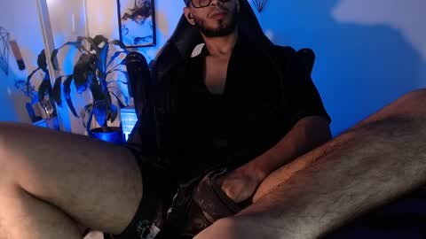 Snapshot of colby_smit chatting on May 16, 6:32 am Colby online show from May 16, 6:32 am