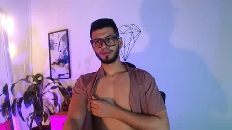 Snapshot of colby_smit chatting on May 16, 7:45 pm Colby online show from May 16, 7:45 pm