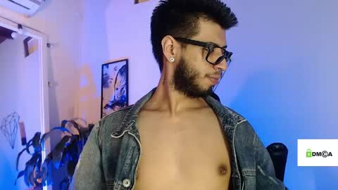 Snapshot of colby_smit chatting on June 3, 6:57 pm Colby online show from June 3, 6:57 pm