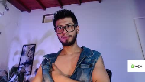 Snapshot of colby_smit chatting on June 16, 7:16 pm Colby online show from June 16, 7:16 pm