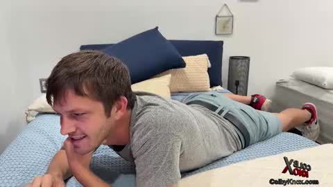 Snapshot of colbyknox chatting on October 16, 10:44 pm colbyknox online show from October 16, 10:44 pm