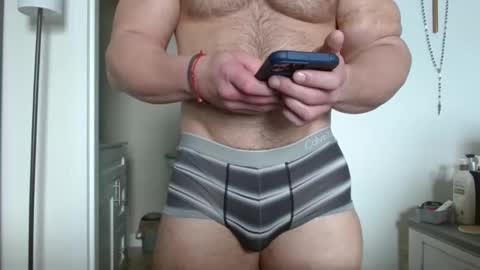 Snapshot of colbymoney chatting on December 1, 5:02 pm Colby big dick money online show from December 1, 5:02 pm