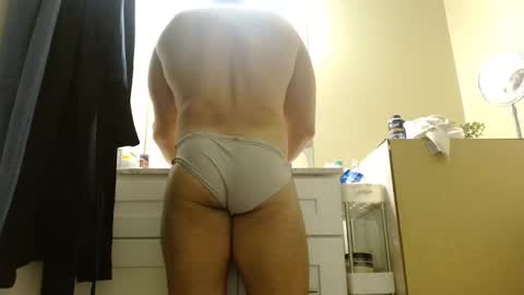 Snapshot of colbymoney chatting on October 10, 2:54 am Colby big dick money online show from October 10, 2:54 am