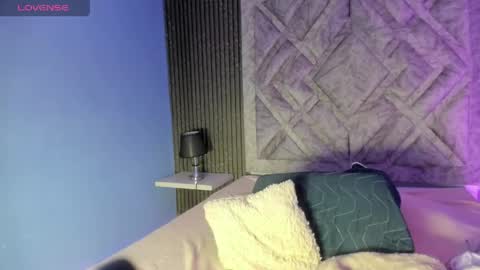 Naya online show from April 22, 11:45 am