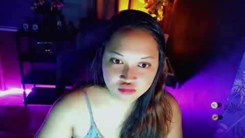 Snapshot of coleen2001 chatting on June 5, 4:13 pm Sweet Coleen online show from June 5, 4:13 pm