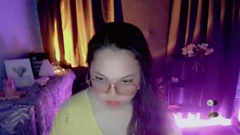 Snapshot of coleen2001 chatting on July 22, 9:23 am Sweet Coleen online show from July 22, 9:23 am