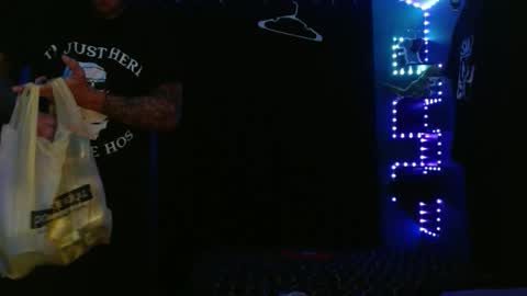 Snapshot of colevan2390 chatting on December 15, 1:54 am colevan2390 online show from December 15, 1:54 am