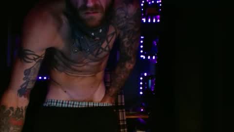 Snapshot of colevan2390 chatting on February 4, 5:24 am colevan2390 online show from February 4, 5:24 am