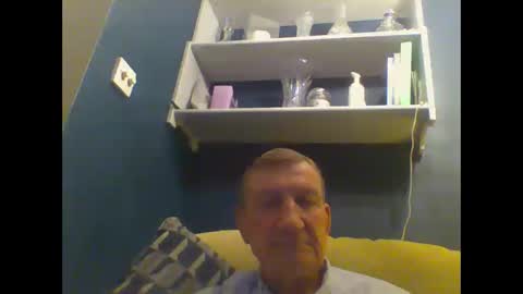 Snapshot of colinbeech chatting on January 13, 8:37 pm colinbeech online show from January 13, 8:37 pm