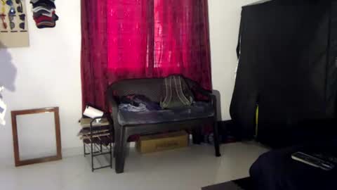 Snapshot of colinlatinbrown chatting on June 25, 2:43 pm IG online show from June 25, 2:43 pm