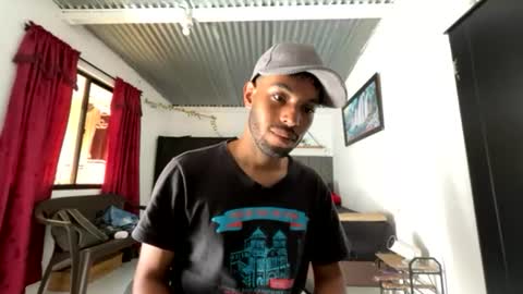 Snapshot of colinlatinbrown chatting on June 27, 7:08 pm IG online show from June 27, 7:08 pm