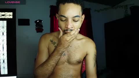 Snapshot of colinlatinbrown chatting on August 4, 12:41 pm IG online show from August 4, 12:41 pm