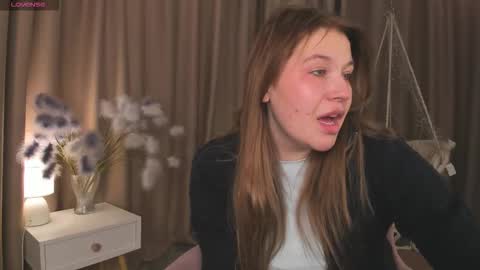 Collen Mon Tue Wed Thu Fri GMT 3 0300am - 0900am  online show from November 12, 9:21 am