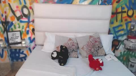 valentina online show from November 15, 2:57 pm