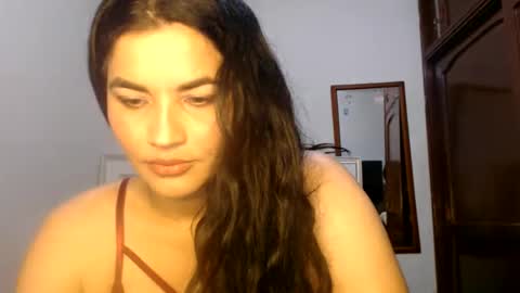 viviana online show from December 4, 4:49 pm