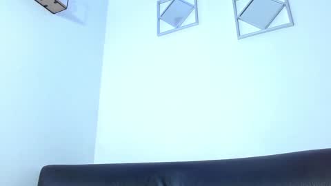 Snapshot of colombianmiilf_ chatting on January 4, 12:38 pm Nahomi online show from January 4, 12:38 pm