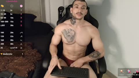 Snapshot of colombianmuscle8 chatting on January 31, 2:37 am colombianmuscle8 online show from January 31, 2:37 am