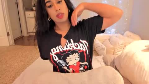    ........ Instagram  Lorysexys online show from March 8, 2:04 am