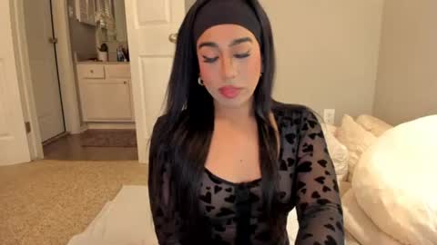 Snapshot of colombiantexas chatting on June 11, 3:15 am ........ Instagram Lorysexys online show from June 11, 3:15 am