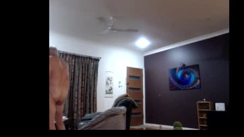 Snapshot of colonelingus03 chatting on February 7, 9:26 am Mark online show from February 7, 9:26 am