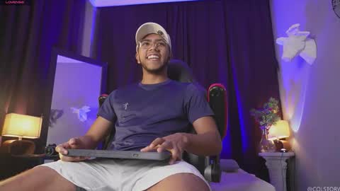 colstorw_ online show from January 13, 9:58 am