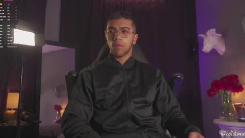 colstorw_ online show from February 4, 9:59 am