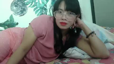 Snapshot of comeherebaby22 chatting on February 1, 2:54 am Your Forever Baby online show from February 1, 2:54 am