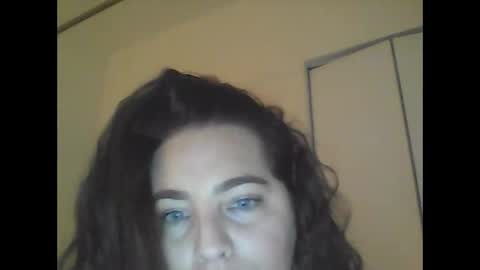 comein26 online show from May 15, 4:19 am