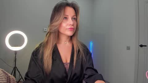 Snapshot of cometoseeme_ chatting on January 18, 2:10 pm Alice online show from January 18, 2:10 pm