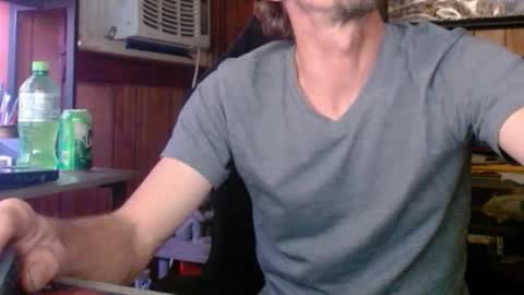 Nelson or ComicKing and sometime Peachy143 online show from March 1, 1:07 am