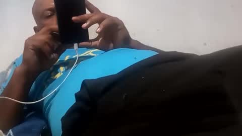 comomisuertemas online show from December 21, 5:47 am