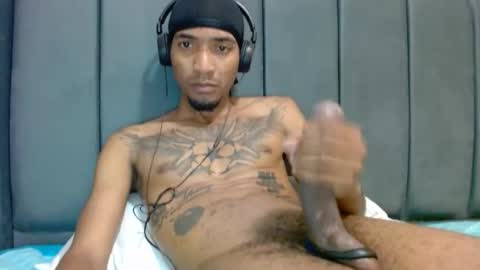 Snapshot of comoseria1927realg4life chatting on March 31, 3:08 am comoseria1927realg4life online show from March 31, 3:08 am