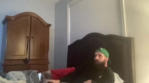 Snapshot of concentralized chatting on February 2, 10:28 pm Matt online show from February 2, 10:28 pm