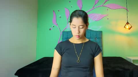 Snapshot of connie_bell chatting on November 25, 2:39 pm C O N N I E online show from November 25, 2:39 pm