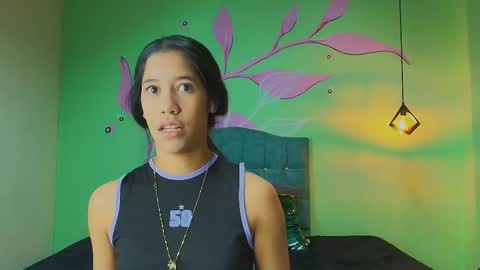 Snapshot of connie_bell chatting on December 4, 8:06 pm C O N N I E online show from December 4, 8:06 pm