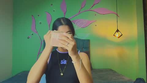 Snapshot of connie_bell chatting on December 5, 8:27 pm C O N N I E online show from December 5, 8:27 pm