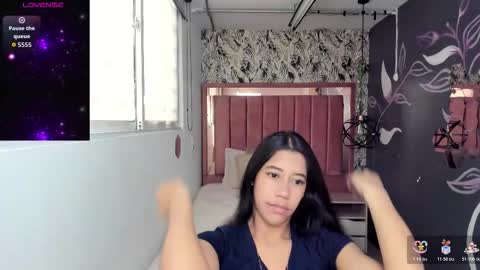 C O N N I E online show from February 9, 9:08 pm