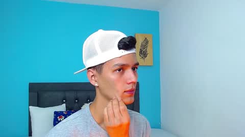 Snapshot of connor_garrett chatting on January 17, 8:33 pm Connor online show from January 17, 8:33 pm