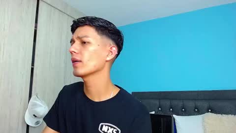 Snapshot of connor_garrett chatting on February 17, 9:08 pm Connor online show from February 17, 9:08 pm