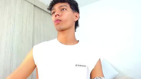 Connor online show from February 11, 8:14 pm