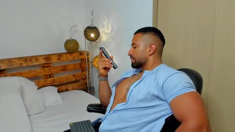 Connor Jackson online show from April 29, 2:48 am