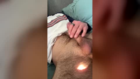 connorisnude2001 online show from April 2, 10:24 am
