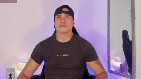 Connor Smith online show from May 14, 1:23 am