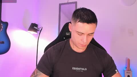 Connor Smith online show from May 28, 1:19 pm