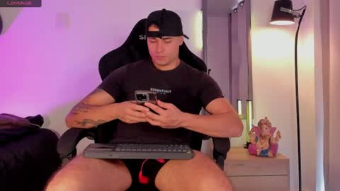 Connor Smith online show from June 13, 12:36 pm