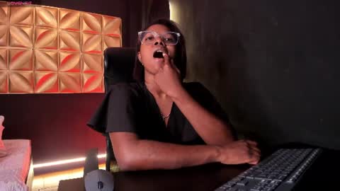Snapshot of connywellss chatting on July 11, 4:43 pm Nilo Solem online show from July 11, 4:43 pm