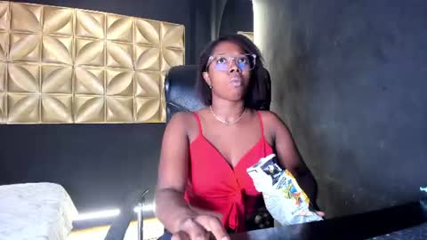 Snapshot of connywellss chatting on July 31, 7:24 pm Nilo Solem online show from July 31, 7:24 pm