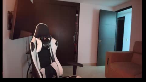 conradgrayson78 leonandresough online show from November 12, 11:36 pm