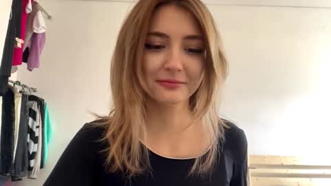 Amelia online show from March 1, 12:18 pm